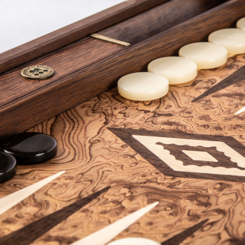 nardy_manopoulos_backgammon_s_bokovymi_stojkami_oreh_fon_koren_dereva_risunok_venge_mahogon_ruchnaya_rabota_48x30_sm_9332_8_auto_auto